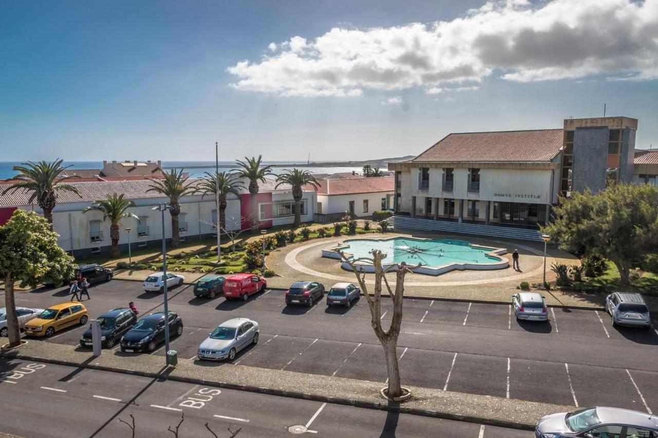 Downtown Praia Da Vitoria Al Kültér fotó